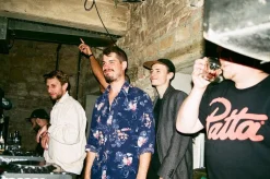 Canon EOS 1000FN Fully Auto SLR 35mm Film Camera with 35mm-80mm Zoom Lens