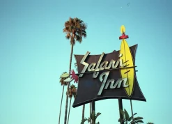 Canon Sure Shot Supreme 35mm Film Camera Point and Shoot