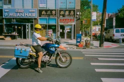 Canon Sure Shot Supreme 35mm Film Camera Point and Shoot with Black Leather Canon Case and ORIGNAL BOX