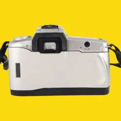 Minolta Dynax 40 Automatic 35mm SLR Film Camera - Body Only