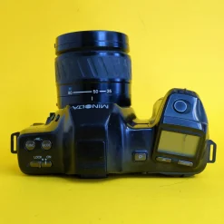 Minolta Dynax 8000i Automatic 35mm SLR Film Camera w/ Auto Zoom Lens