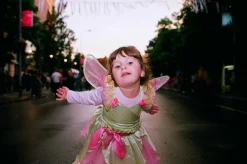 Minolta Dynax 8000i Automatic 35mm SLR Film Camera w/ Auto Zoom Lens