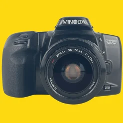 Minolta Dynax 500si Automatic SLR 35mm Film Camera with Auto Zoom Lens