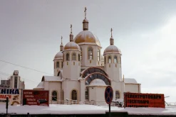 Minolta Dynax 404si Automatic SLR 35mm Film Camera with Auto Zoom Lens