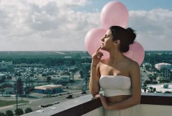 Minolta Maxxum 3xi Automatic 35mm SLR Film Camera with Auto Zoom Lens