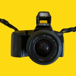 Minolta Maxxum 3xi Automatic 35mm SLR Film Camera with Auto Zoom Lens