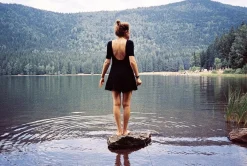 Nikon AF 600 35mm Film Camera Point and Shoot