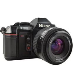 Nikon F-501 AF with Nikkor 35-70mm f3.3 Zoom Lens