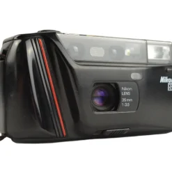 Nikon RF 35mm f3.5 Point and Shoot