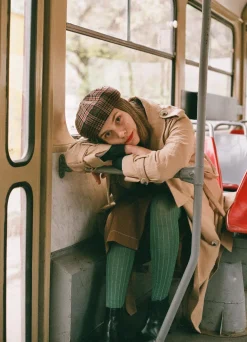 Olympus Trip 35 - 35mm Film Camera Starter Bundle