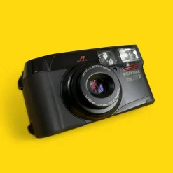 Pentax Zoom 70X 35mm Film Camera Point and Shoot