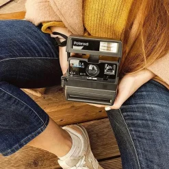Polaroid 636 Close Up Instant Film Camera