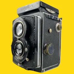 Rollieflex Old Standard 621 With 75mm F3.8 Lens. TLR 6X6 Medium Format Film Camera.