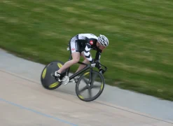 Tamron 200mm f/3.5 Camera Lens