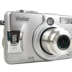 Vivitar ViviCam 3935 7.8-23.4mm Zoom f2.7 Digital Compact