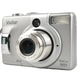 Vivitar ViviCam 3935 7.8-23.4mm Zoom f2.7 Digital Compact